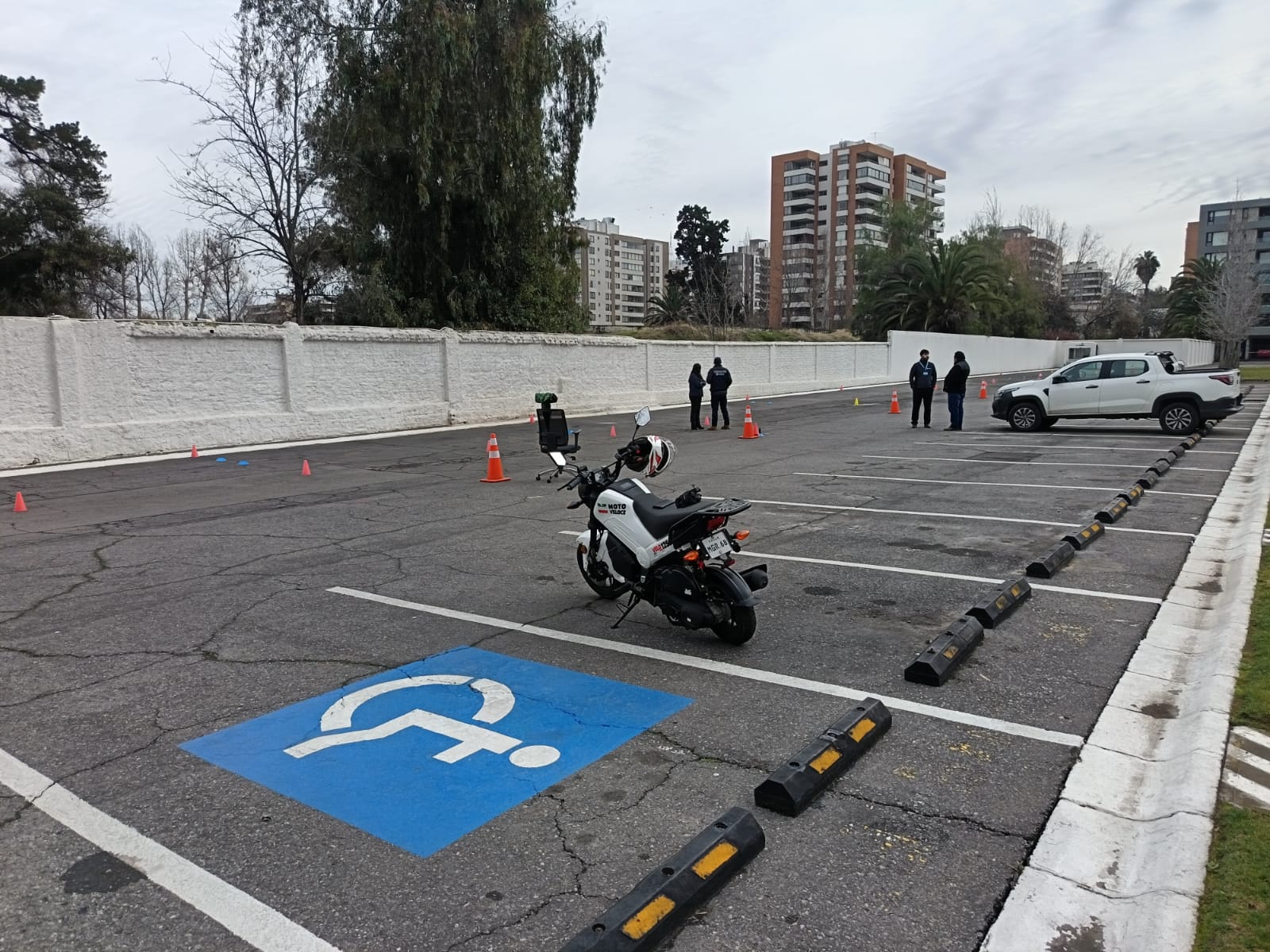 Arriendo de Moto — Examen Práctico